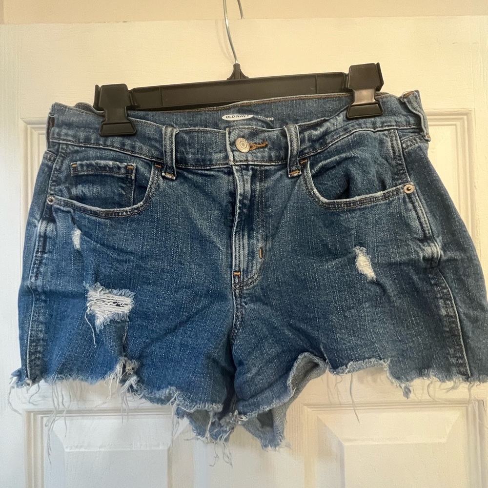 Old navy boyfriend shorts